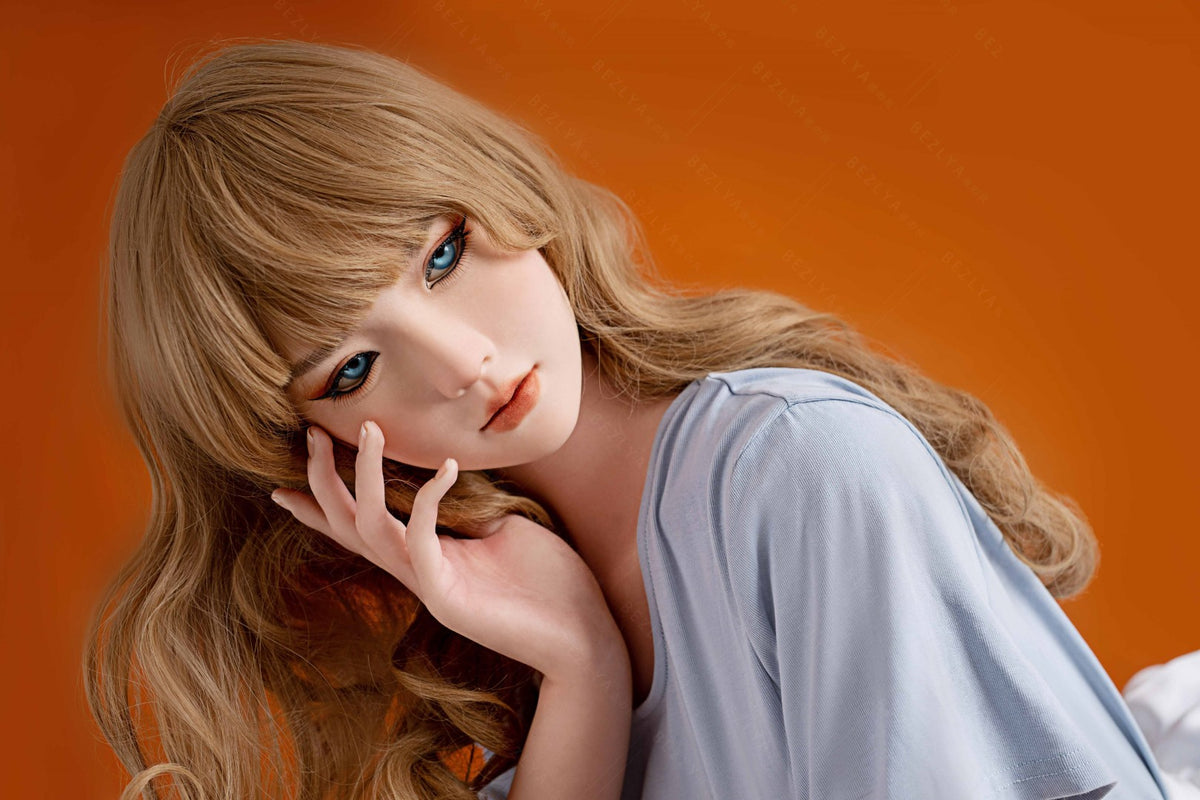 Sekso lėlė rododendrai (Bezlya Doll 168 cm D puodelis 2.1 silikoninis)
