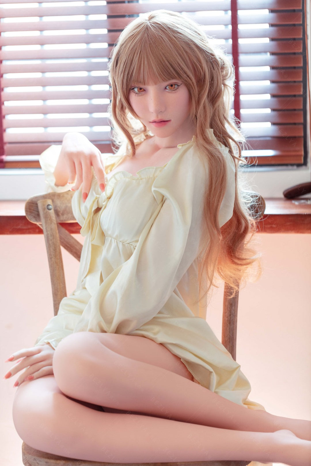 Iris sekso lėlė (Bezlya Doll 160 cm C puodelis 2.1 silikoninis)