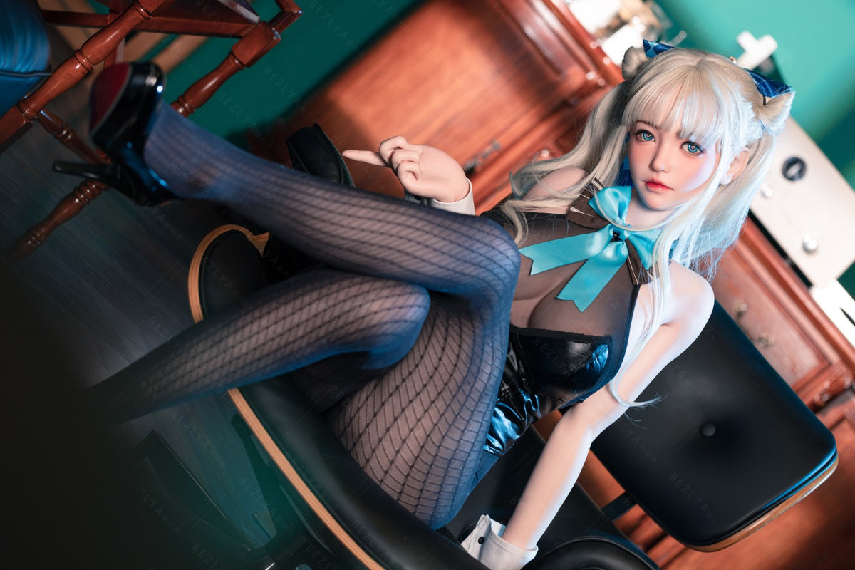 Sekso lėlė Oleander (Bezlya Doll 155 cm E-puodelis 2,2CF silikonas)