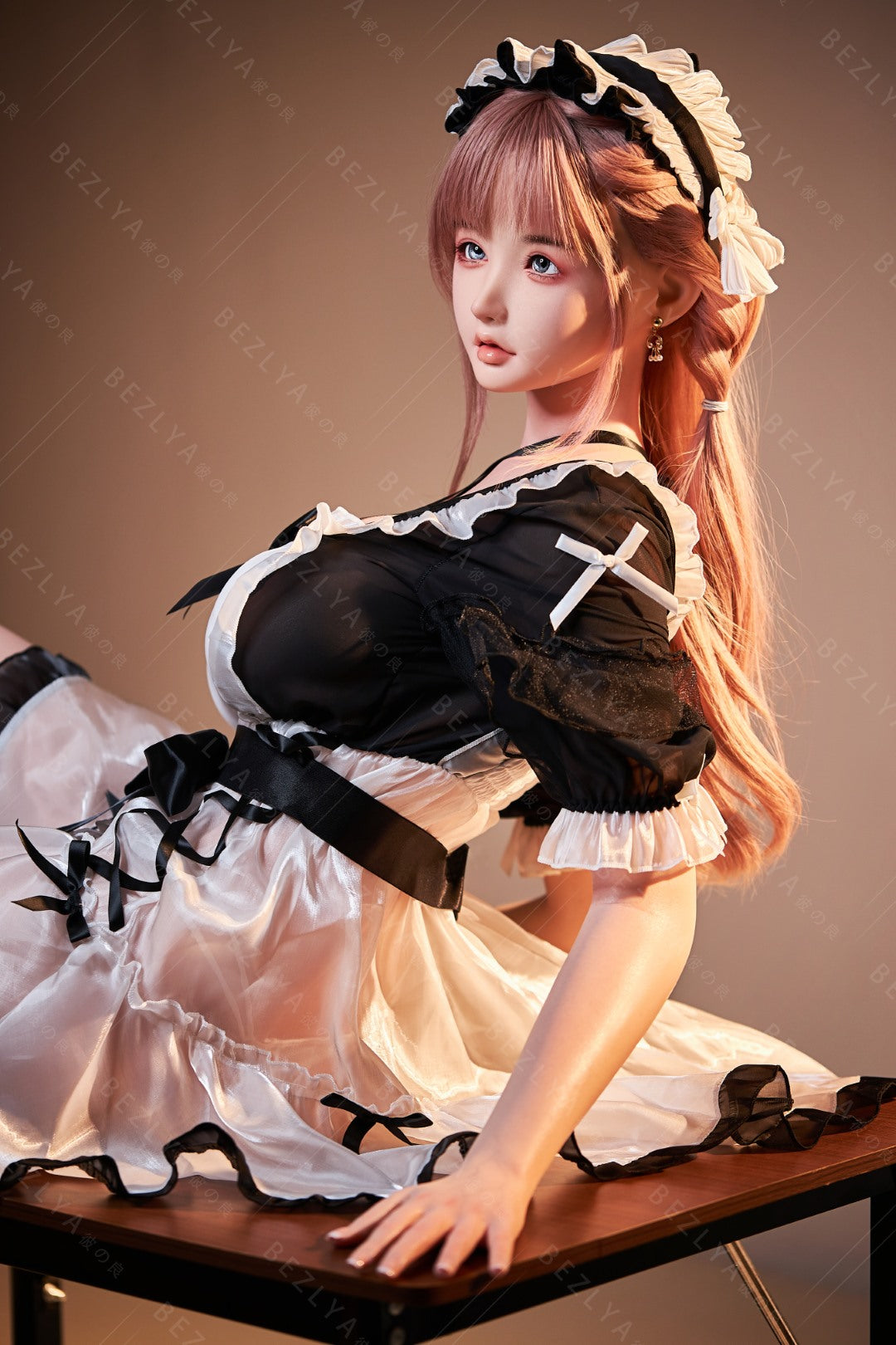 Vanilinė sekso lėlė (Bezlya Doll 155 cm H-puodelis 2,1 silikonas)