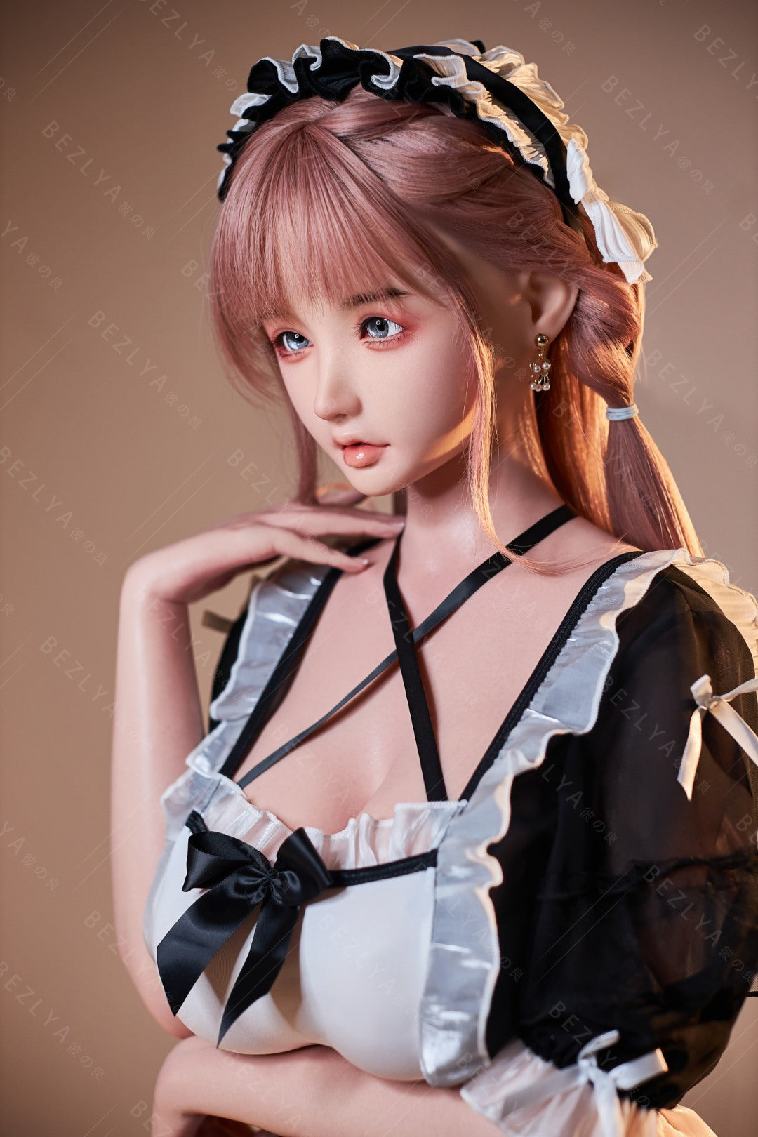 Vanilinė sekso lėlė (Bezlya Doll 155 cm H-puodelis 2,1 silikonas)