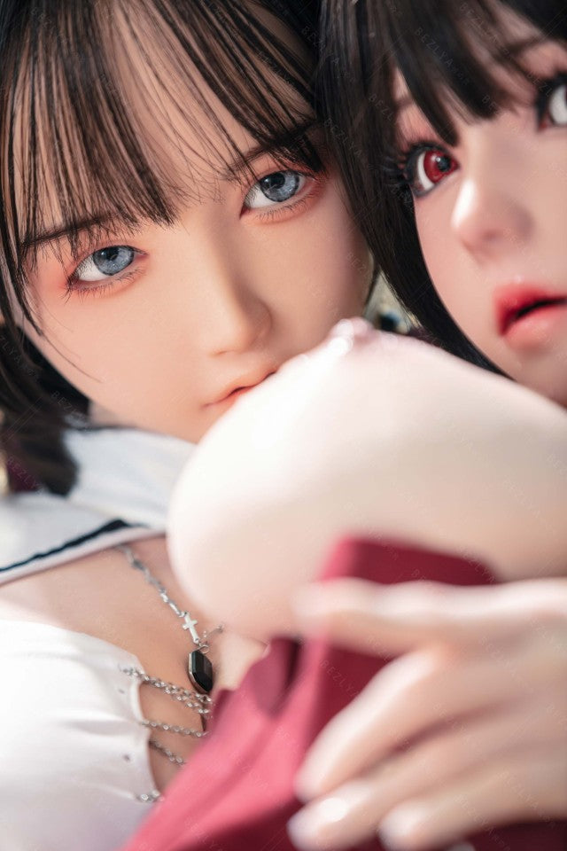 Vanilinė sekso lėlė (Bezlya Doll 155 cm E-puodelis 2,2CF silikonas)