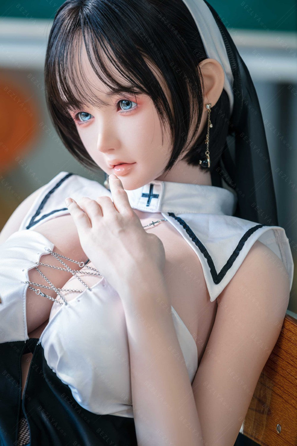 Vanilinė sekso lėlė (Bezlya Doll 155 cm E-puodelis 2,2CF silikonas)