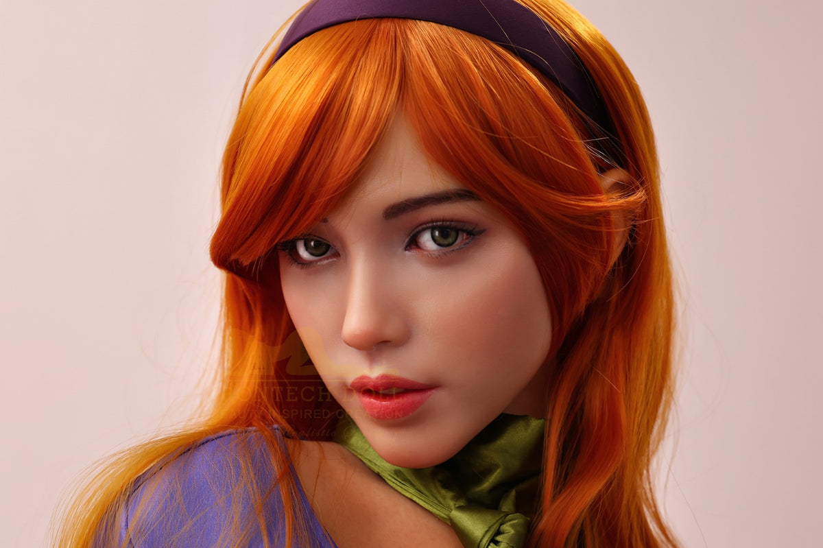 Sekso lėlė Daphne (Irontech Doll 167 cm E-puodelis S42 silikoninis)