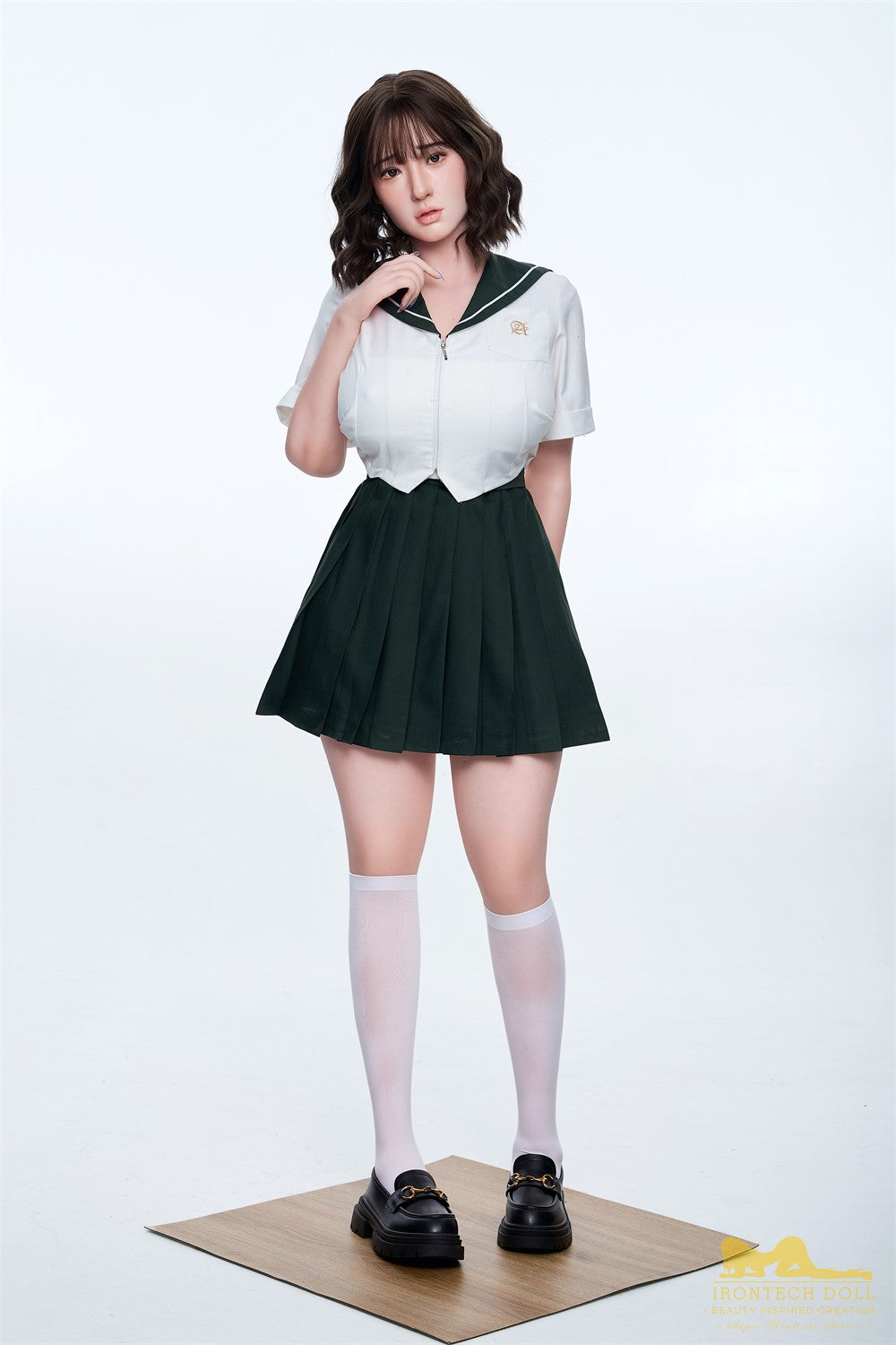 Betty Shemale sekso lėlė (Irontech Doll 162 cm J-Kupa S7 silikonas)