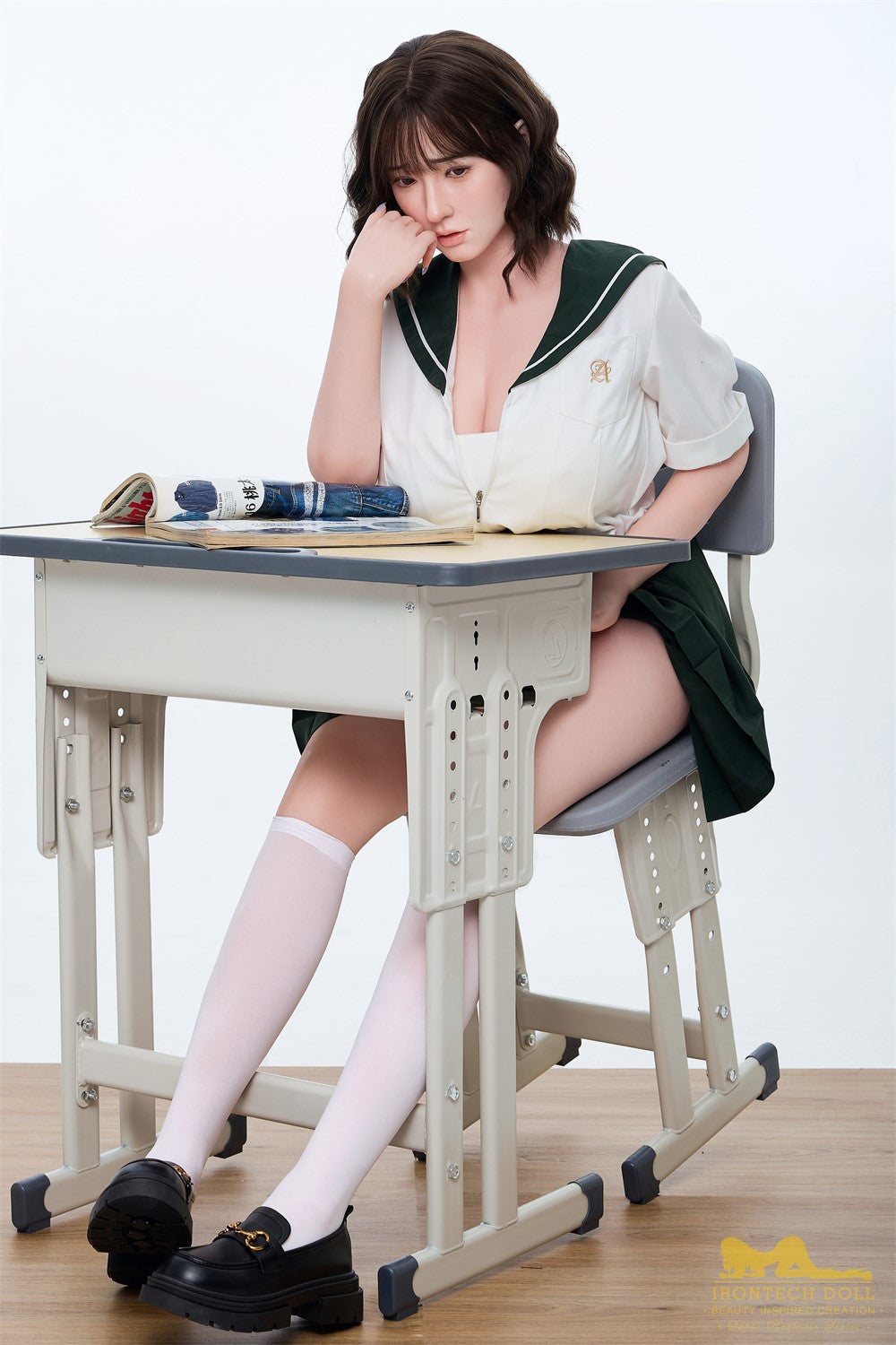 Betty Shemale sekso lėlė (Irontech Doll 162 cm J-Kupa S7 silikonas)