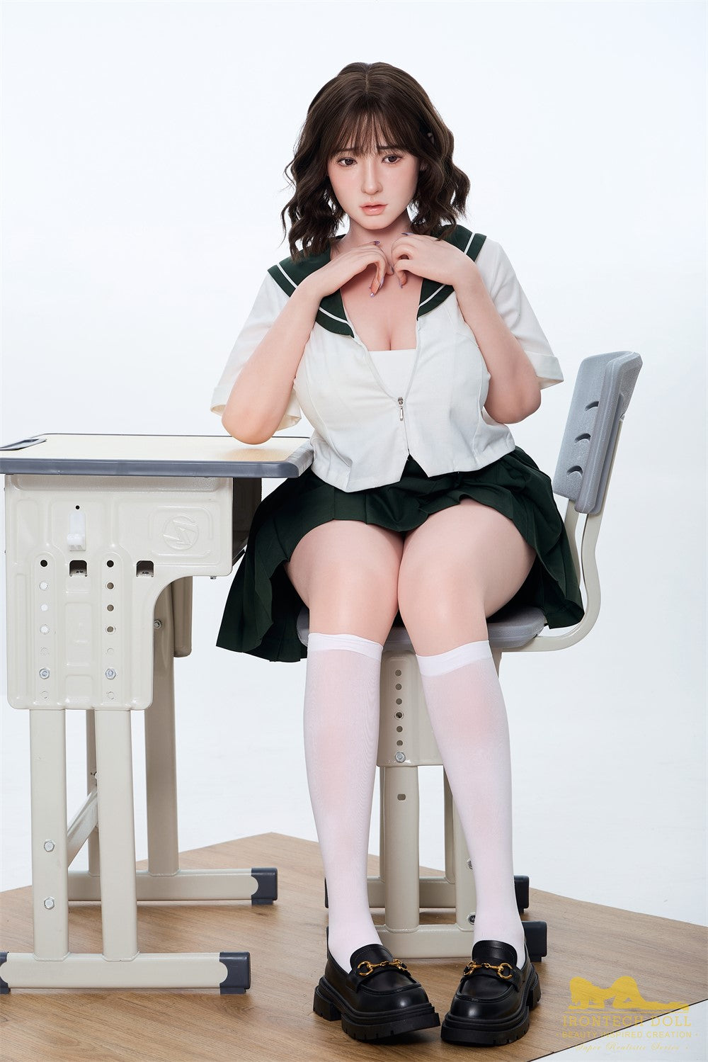 Betty Shemale sekso lėlė (Irontech Doll 162 cm J-Kupa S7 silikonas)