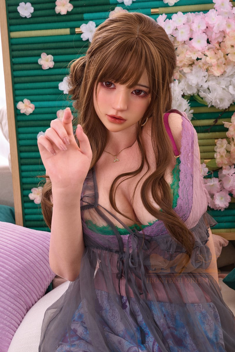Evie Sex Doll (Irontech Doll 161 cm F-Cup T4 silikoninis)