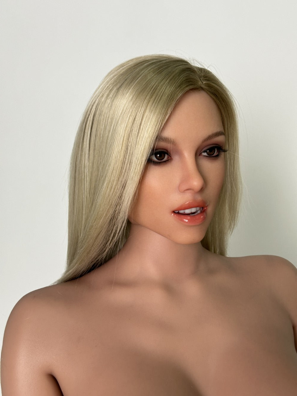 Lily Sex Doll (Zelex 170 cm C-Cup GE146-1 silikonas)