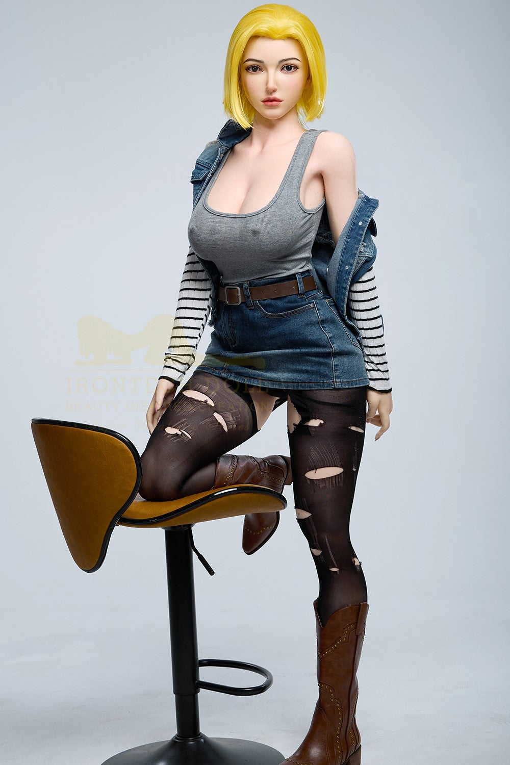 Joline Android 18 Sex Doll (Irontech Doll 159 cm G-Cup S41 silikonas)