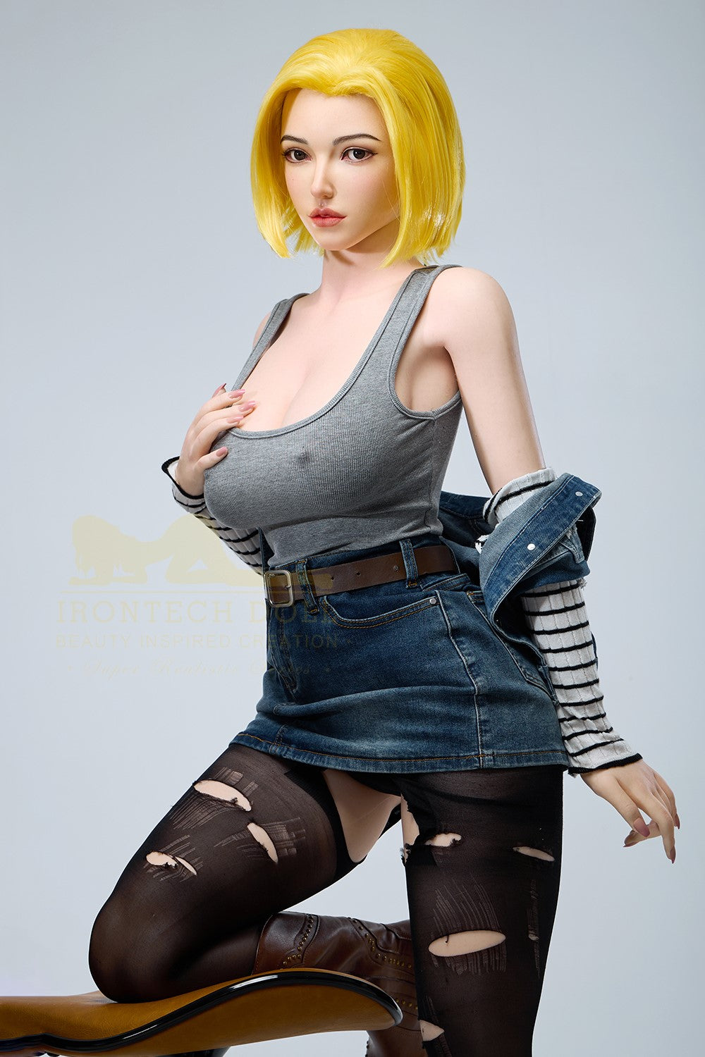 Joline Android 18 Sex Doll (Irontech Doll 159 cm G-Cup S41 silikonas)