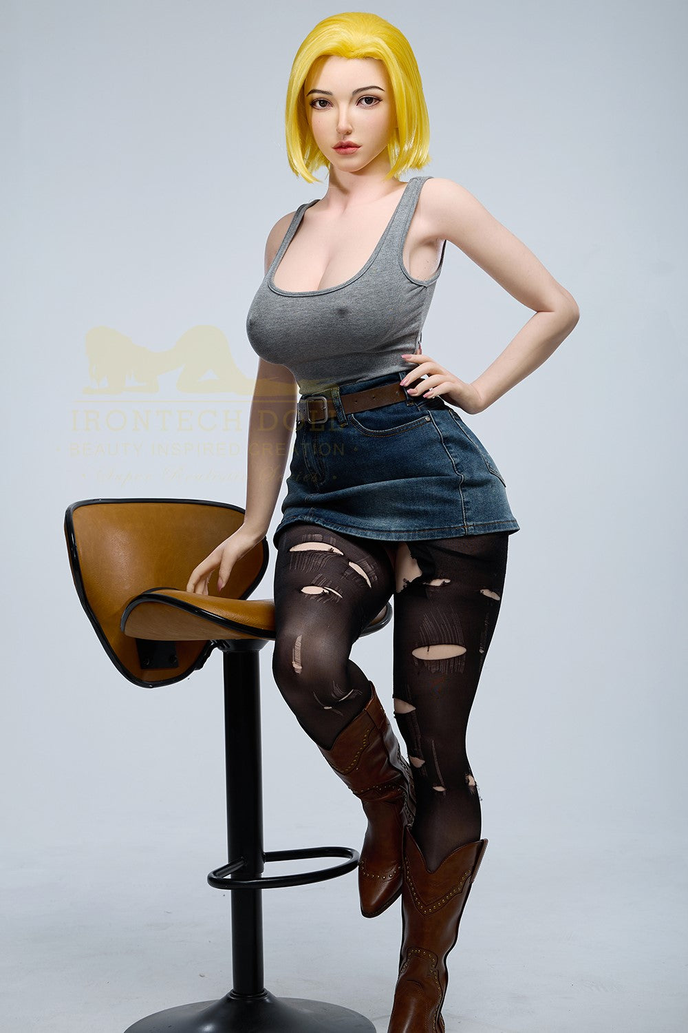Joline Android 18 Sex Doll (Irontech Doll 159 cm G-Cup S41 silikonas)