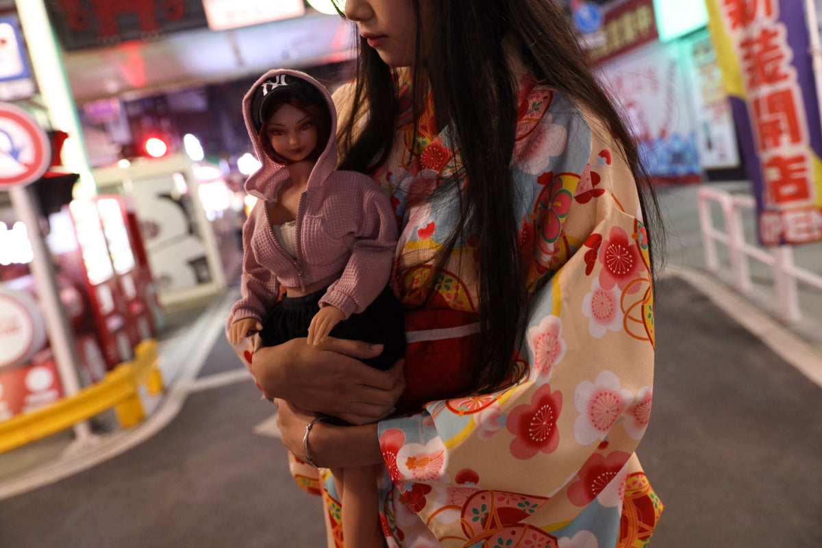 Sekso lėlė Masami (Climax Doll Mini 60cm F puodelis silikonas)