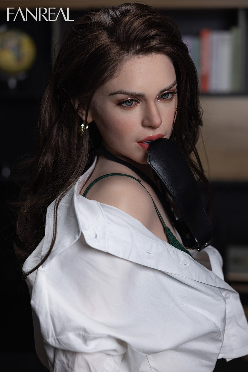 Gina Sex Doll (FanReal Doll 170 cm D-puodelis silikoninis)