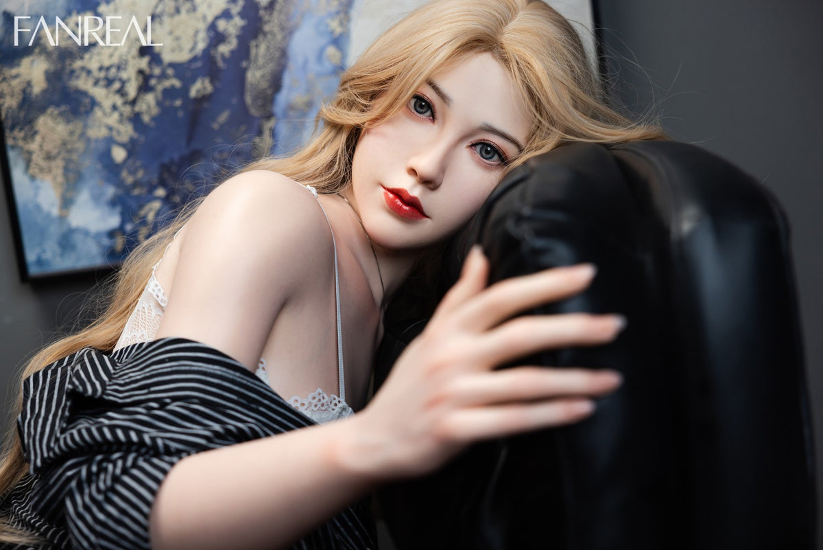 Vivi Sex Doll (FanReal Doll 170 cm D-puodelis silikoninis)