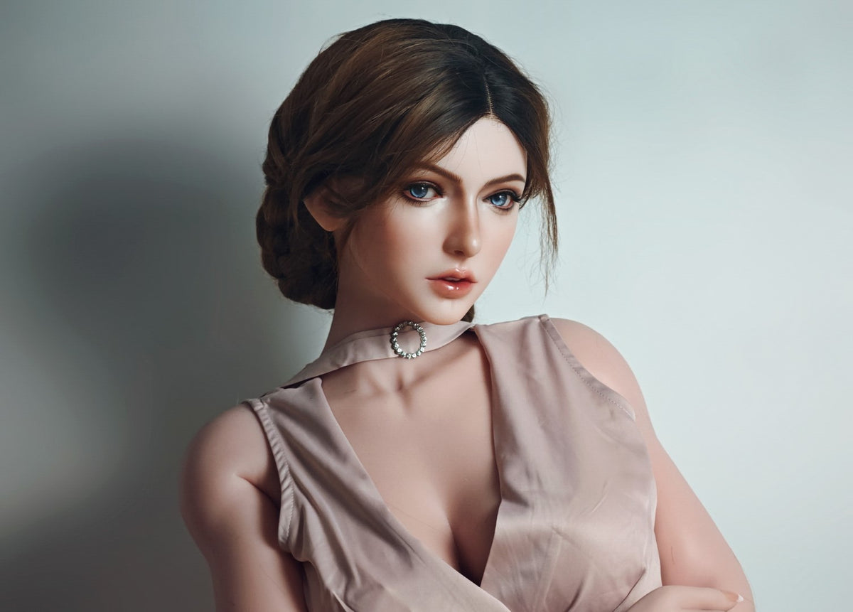 Sekso lėlė Kat Baccarin (Elsa Babe 160 cm RHC025 silikonas)