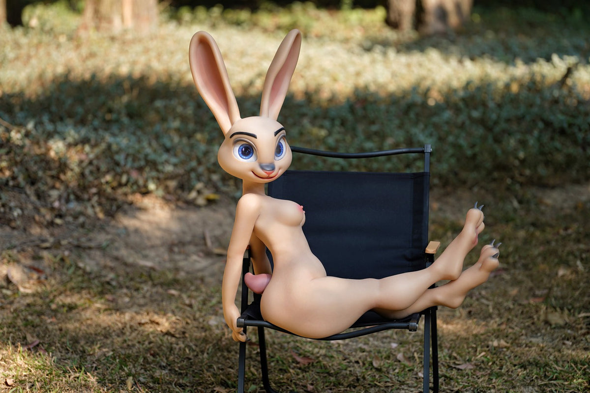 Judy triušio sekso lėlė (Dolls Castle 120 cm C-Cup silikoninis)