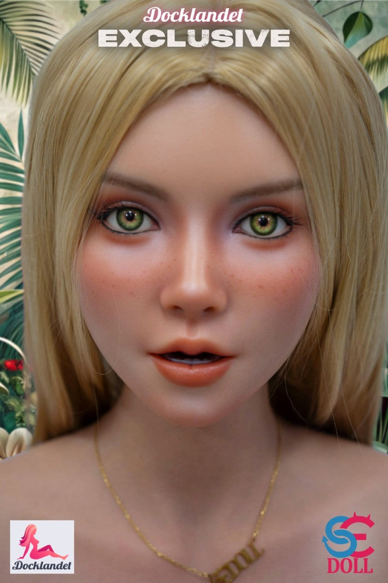 Kemeny.C yra išskirtinis liemuo sex doll aprūpinta tikros odos tekstūra (RST), svorio mažinimas ir galva su judančiu žandikauliu ir tikra burna (ROS). 114 cm ilgio silikoninė lėlė natūralios formos kūnu ir didelėmis krūtinėmis (size F-taurė).

Kemeny liemuo sukurtas unikaliai bendradarbiaujant su SE-Doll ir išskirtinis Docklandet