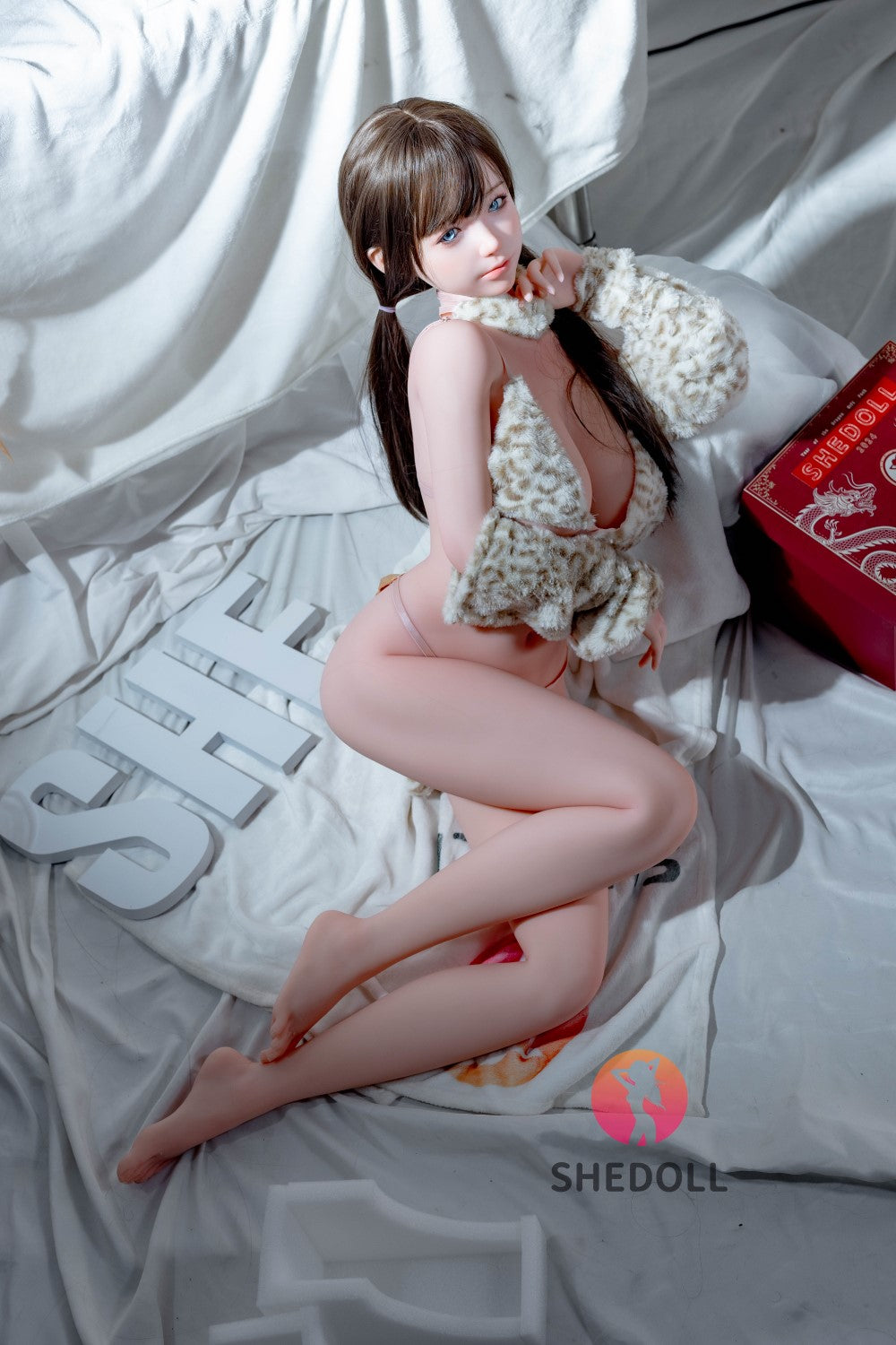 Sylvia Sex Doll (SHEDOLL 148 cm D puodelis # SH136 2.0 TPE + silikonas)
