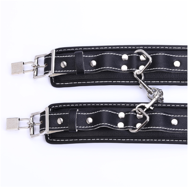 BDSM Rinkinys – antrankiai, rykštė, pavadėlis, kamštukas, akių kaukė (9 dalių rinkinys)