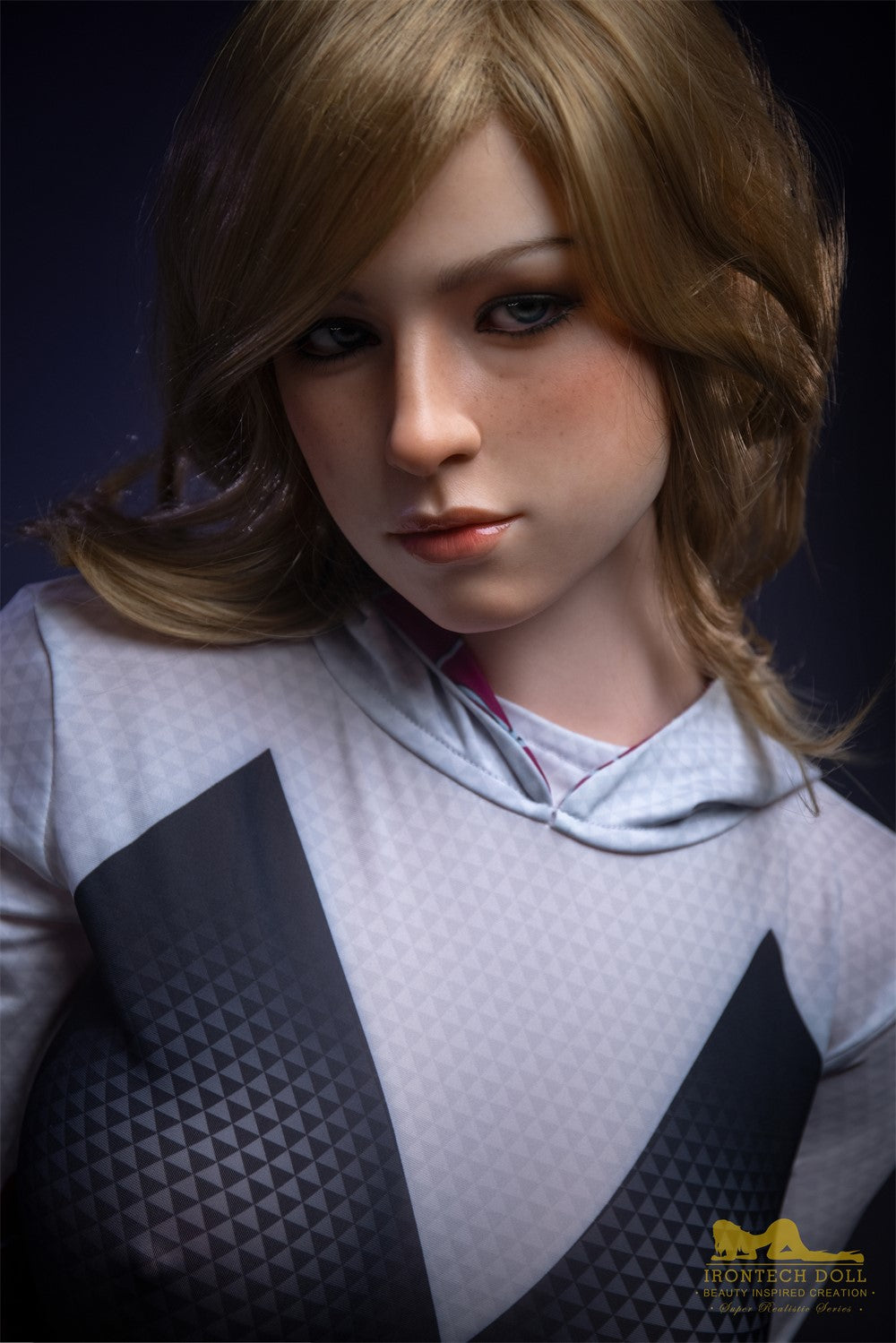 Gwen Sex Doll (Irontech Doll 167 cm E-puodelis S38 silikonas)