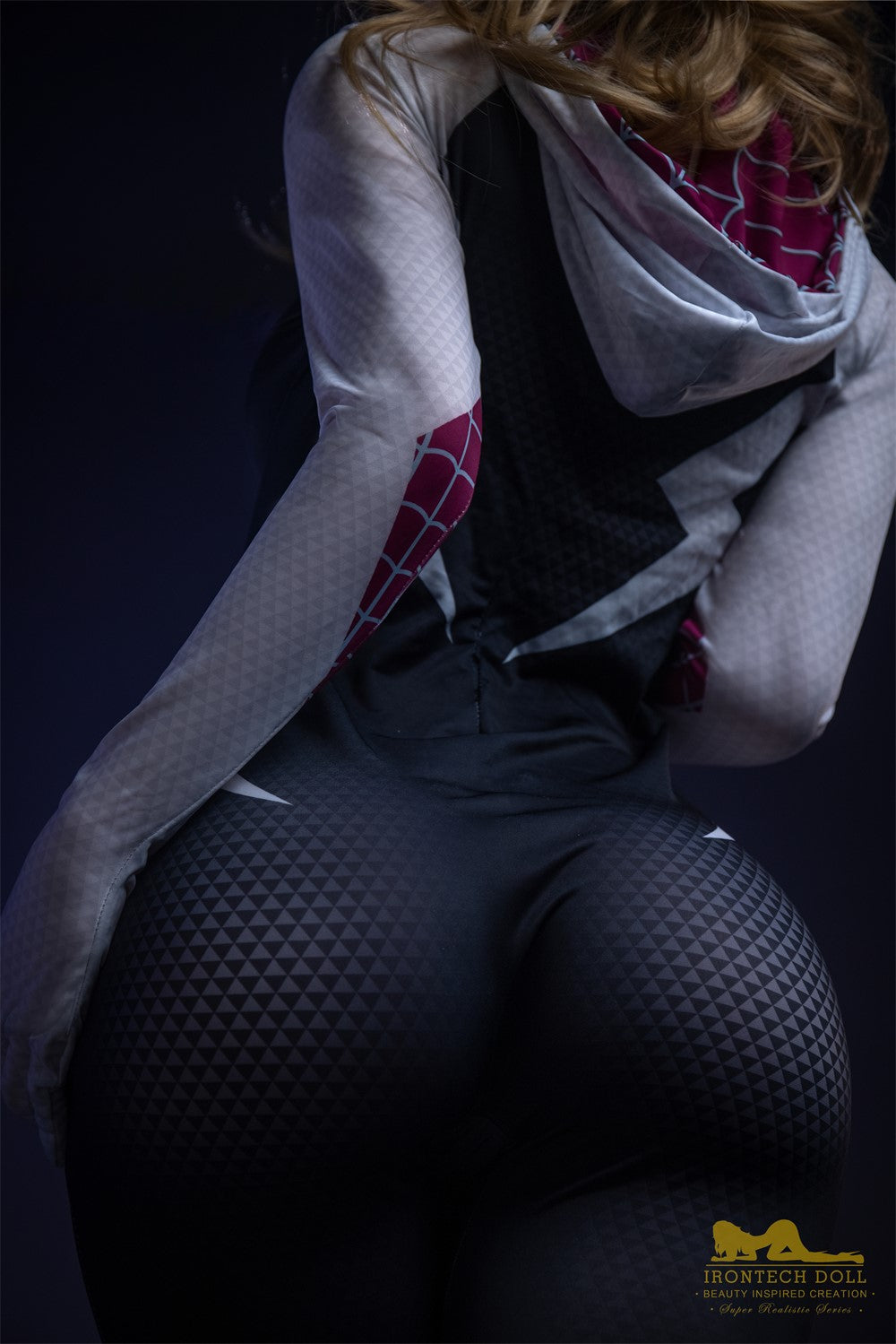 Gwen Sex Doll (Irontech Doll 167 cm E-puodelis S38 silikonas)