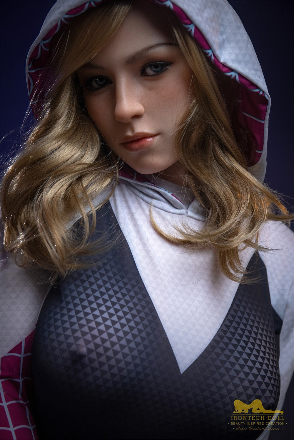 Gwen Sex Doll (Irontech Doll 167 cm E-puodelis S38 silikonas)