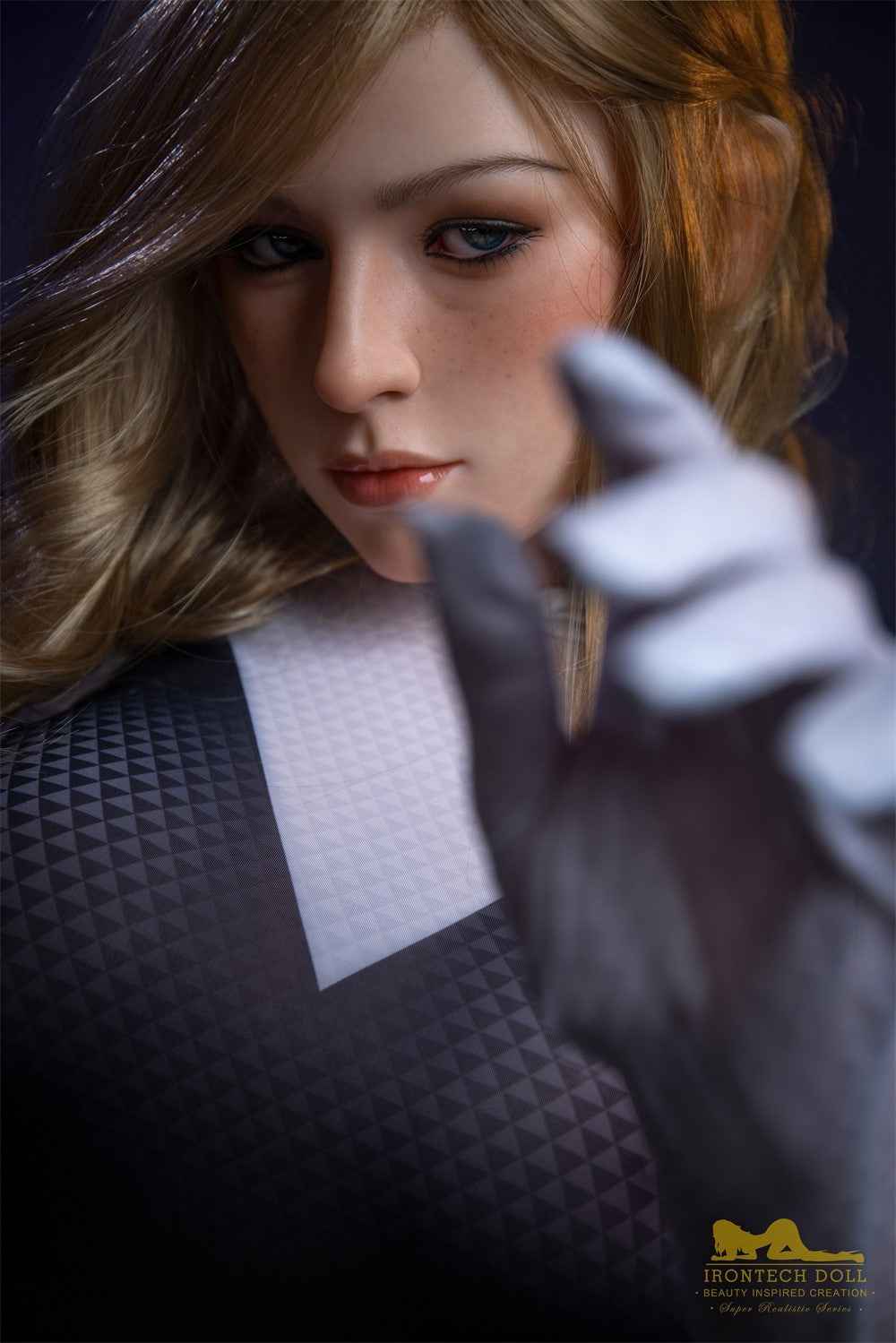 Gwen Sex Doll (Irontech Doll 167 cm E-puodelis S38 silikonas)