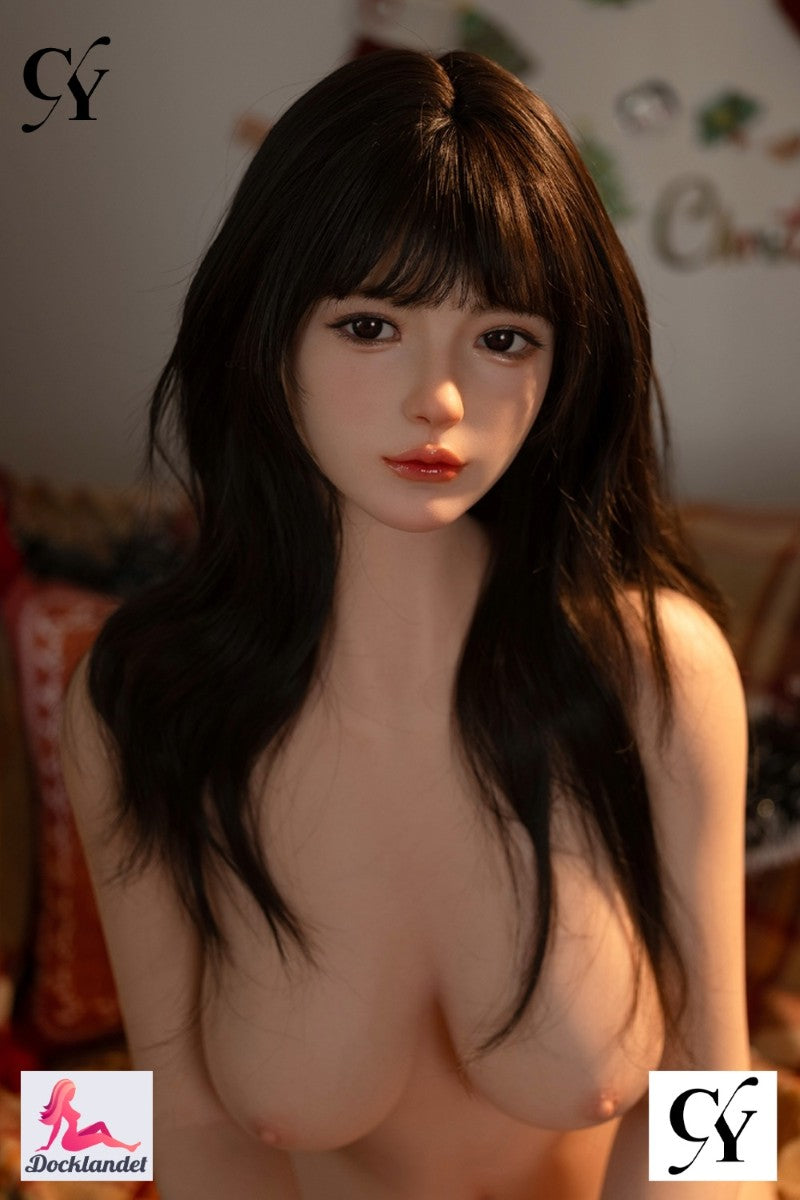 Sato Asuka yra realistas sex doll su išvaizda, sukurta populiarios to paties pavadinimo popžvaigždės vardu. Itin tikroviška 162 cm ūgio azijietė sex doll lenktu kūnu ir didelėmis krūtimis (E-puodelis). „Sato Asuka“ gali būti atnaujintas iki visiško silikono korpuso.