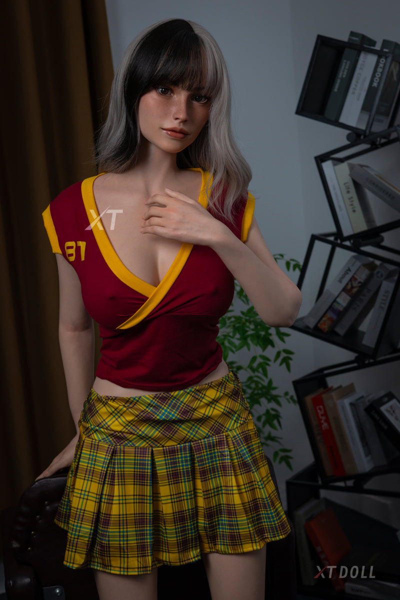 Julie Sex Doll (XT Doll 165 cm E-Cup #XT-6 silikonas)