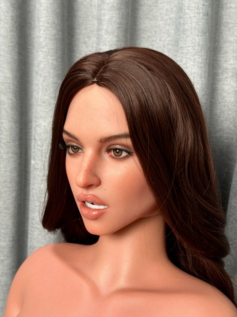 Amina Sex Doll (Zelex 160 cm J-Kupa ZXE223-1 SLE silikonas)