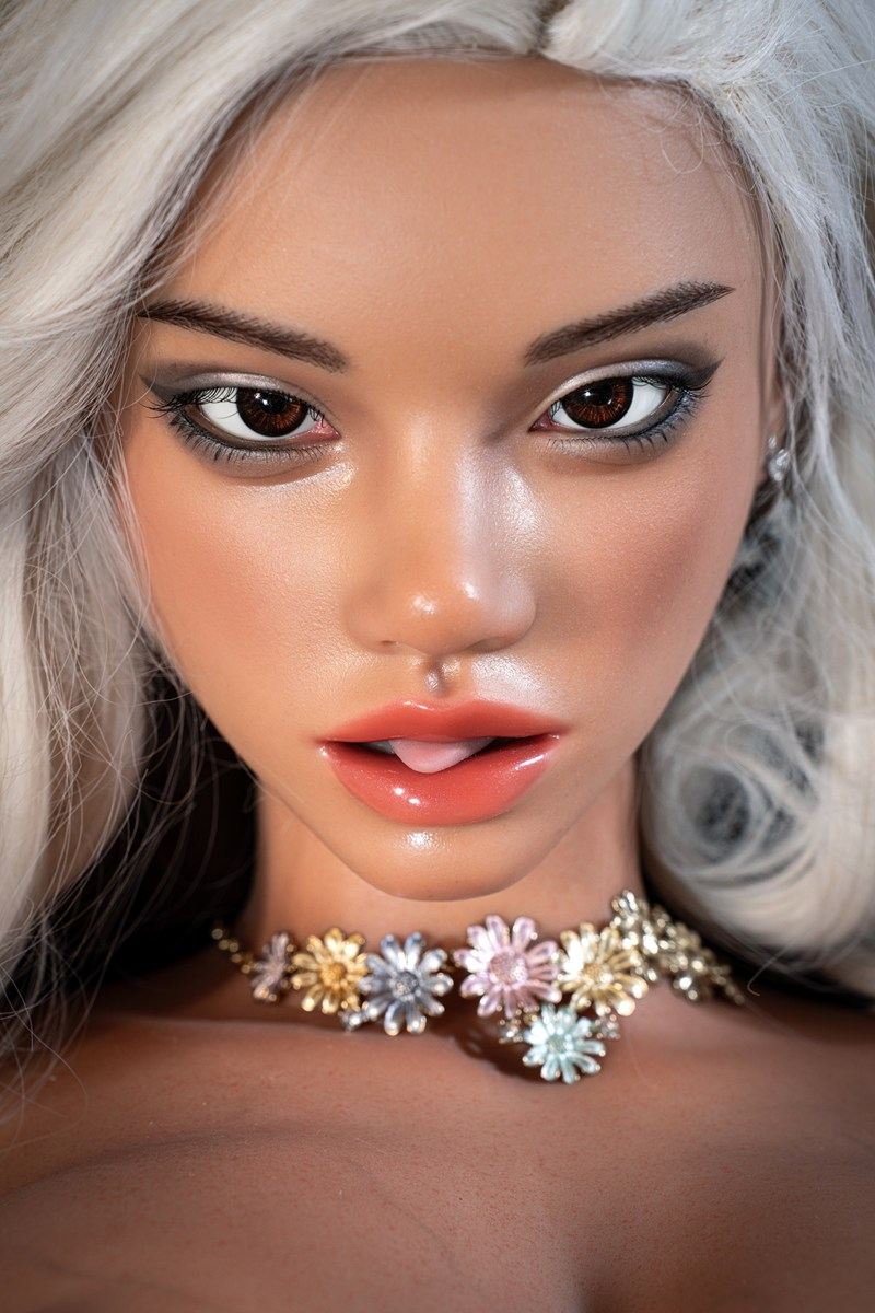 Rihanna Sex Doll (FUDoll 162 cm F-Cup silikoninis)
