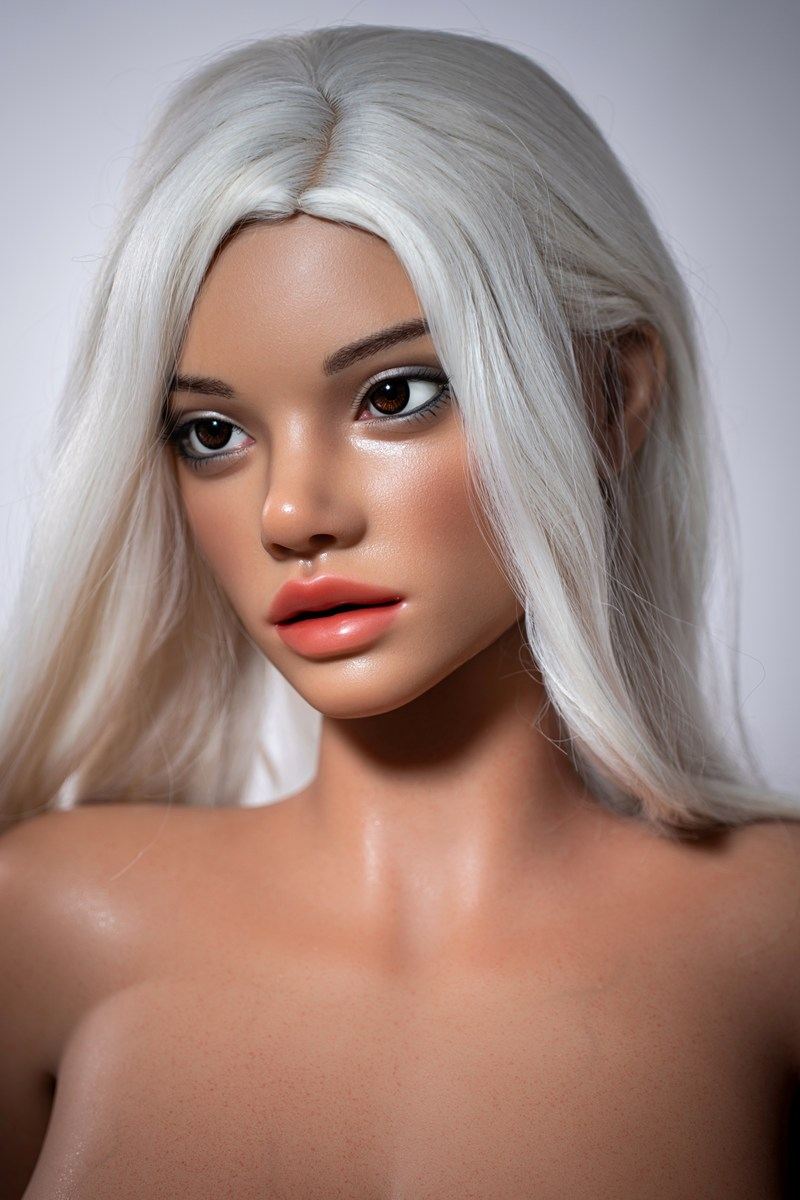 Rihanna Sex Doll (FUDoll 162 cm F-Cup silikoninis)