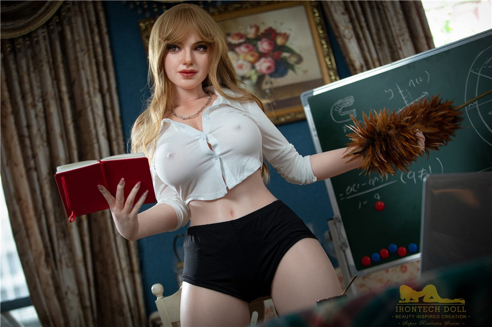Peggy Sex Doll (Irontech Doll 165 cm F-Cup S27 silikoninis)