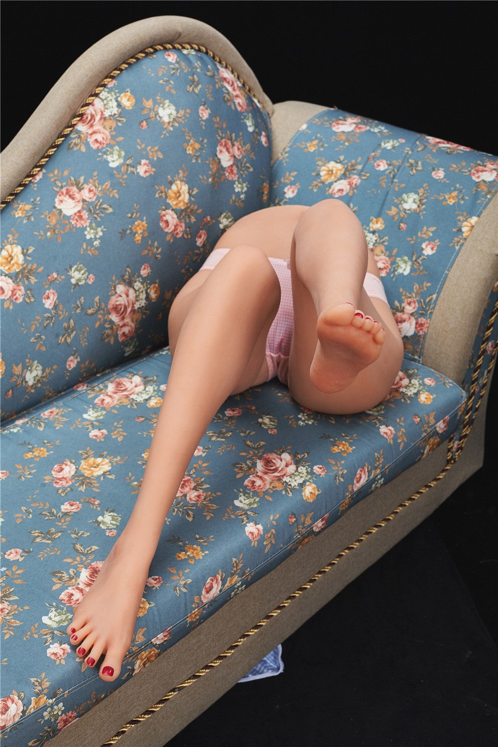 Pusė kūno kojos ilgos (Irontech Doll 106 cm TPE)